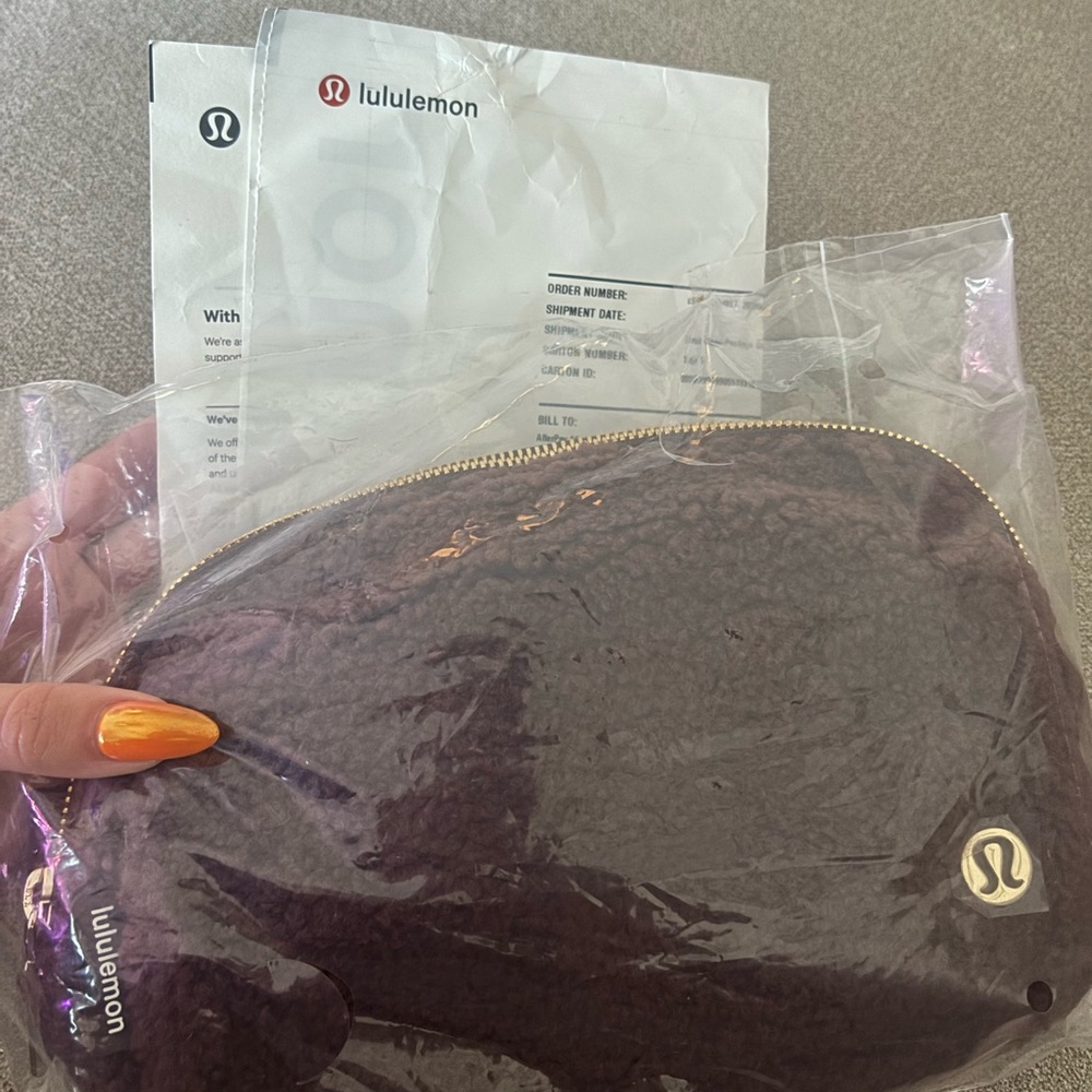 NEW- Fleece Everywhere Belt Bag in Brown Earth/ Gold